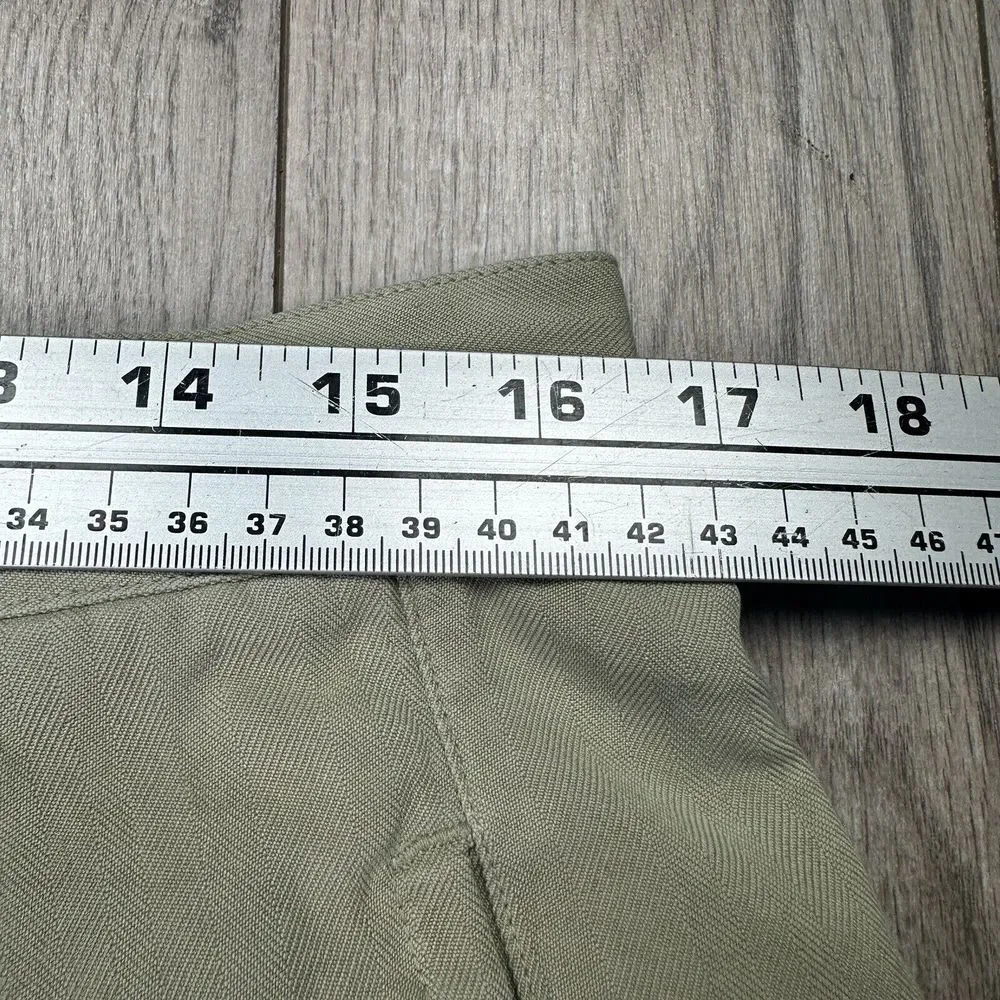 Tommy Bahama Pants Mens Size 35 Waist Beige 100%‎ Silk Pleated Front Casual Soft